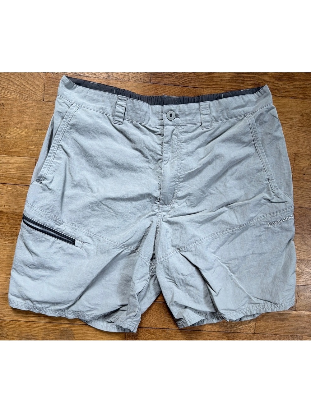 Large - Men - Patagonia Light Gray Outdoor Shorts